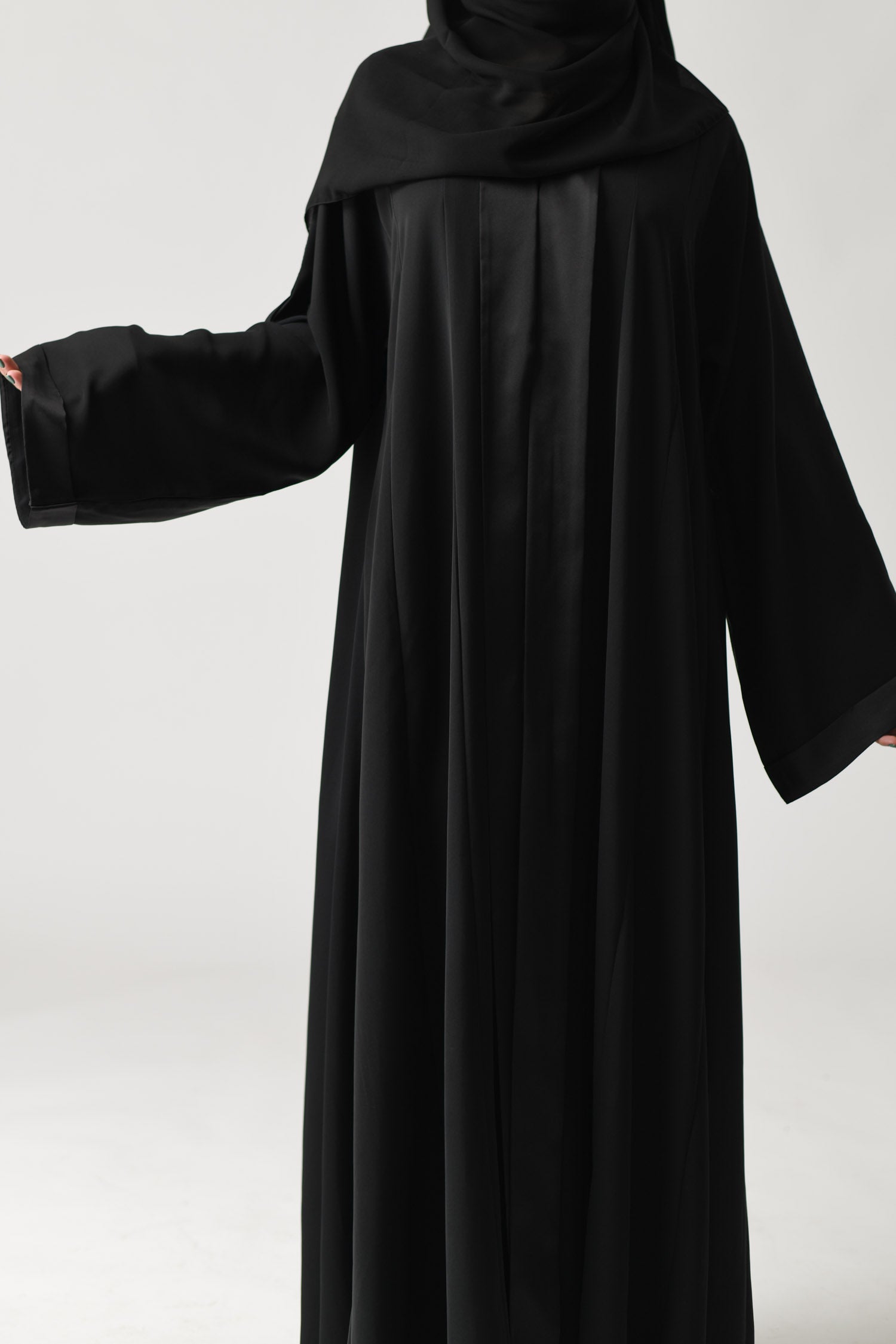 Black Luxury Nida Abaya